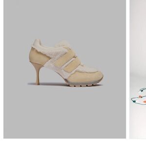 Sneex Elegant Cream Heeled Ankle Boots